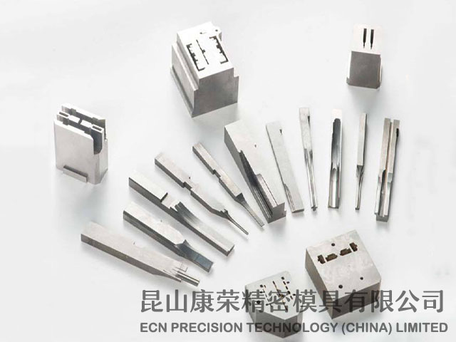 金型部品