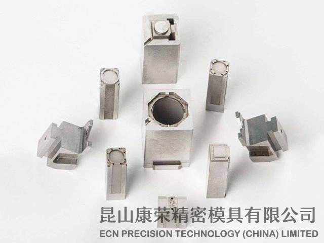 金型の部品